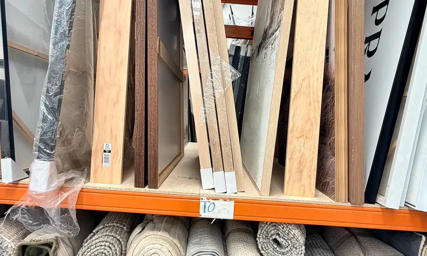 Artwork and rugs in our Thomastown furniture collection.